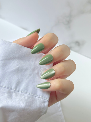 Green Cat eye effect